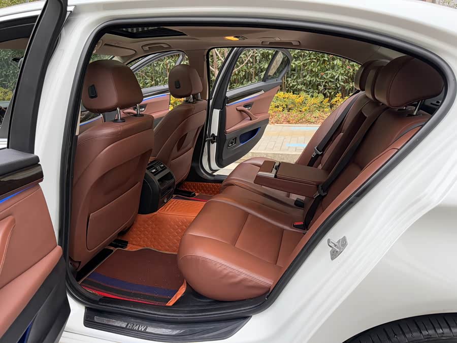 BMW 5 Series 2016 #13 BMW 5 Series 2016 car image #13