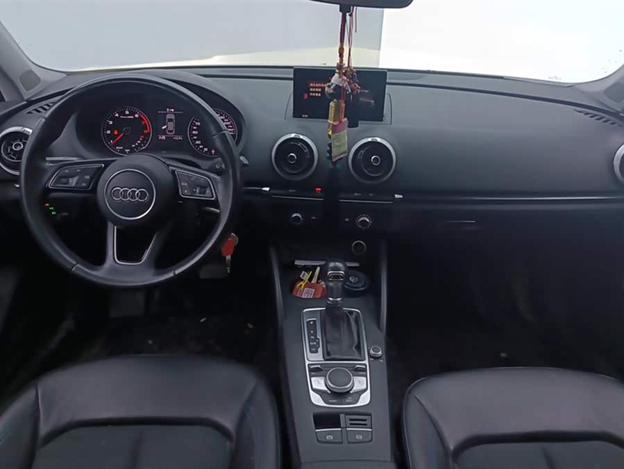 Audi A3 2019 car image #13