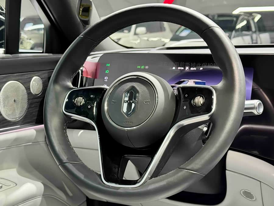 2025 car image #13