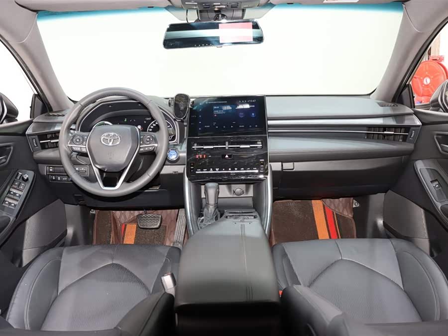 Toyota Avalon 2021 car image #13