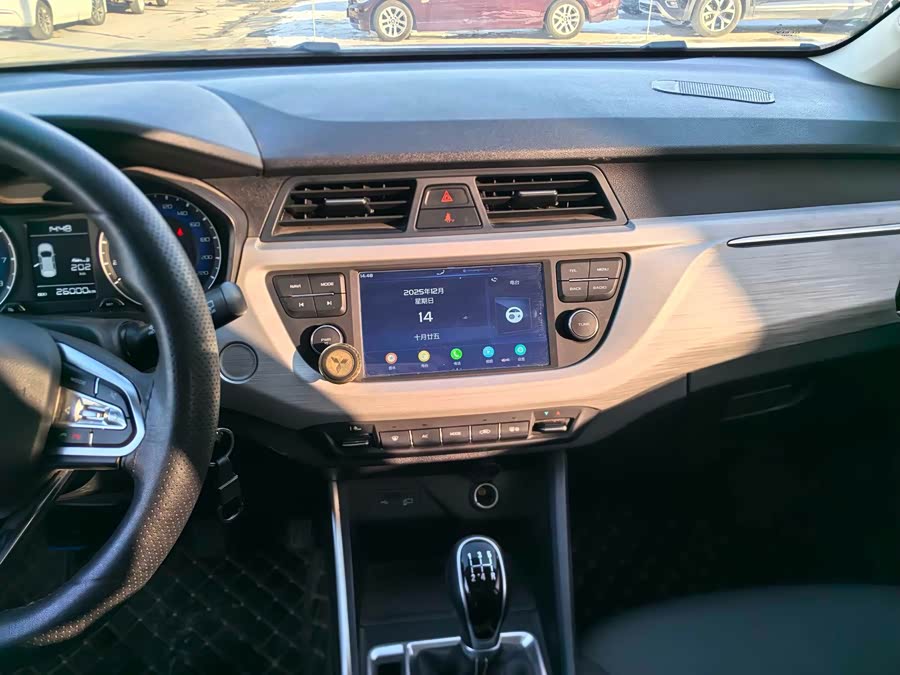 GEELY Vision X3 2021 car image #13