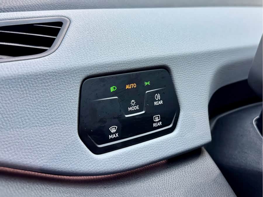 Volkswagen 2024 car image #13