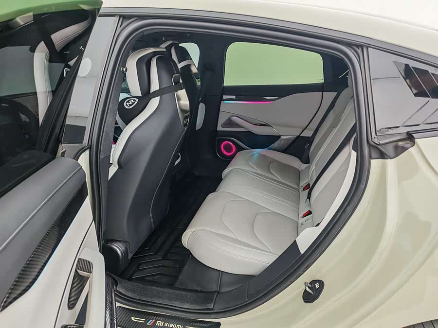 MI SU7 2024 car image #13