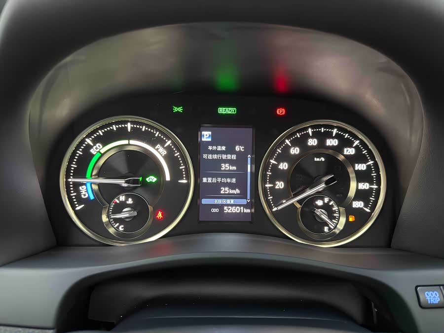 Toyota Alphard 2023 car image #13