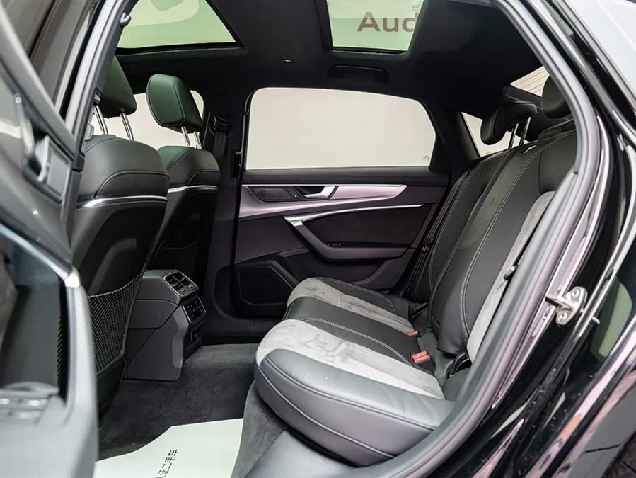 Audi A6L 2019 car image #13