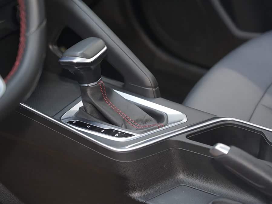GEELY Vision X3 2021 car image #13