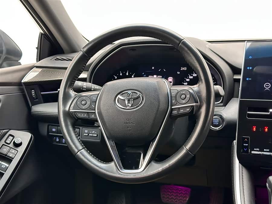 Toyota Avalon 2024 car image #13