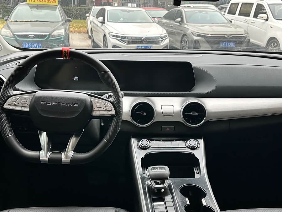 Forthing T5 EVO 2024 car image #13