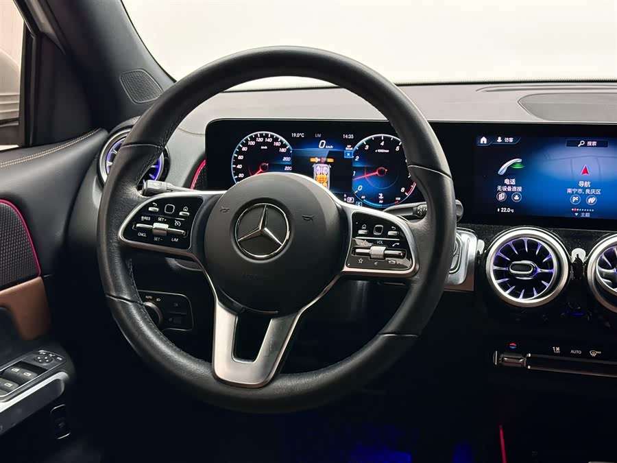 Mercedes-Benz GLB Class 2022 #13 Mercedes-Benz GLB Class 2022 car image #13