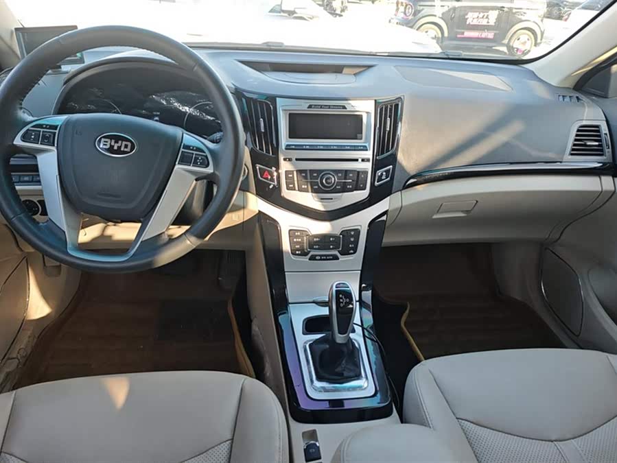 BYD e5 2017 #13 BYD e5 2017 car image #13