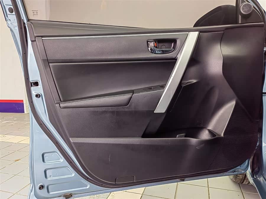 Toyota Corolla 2019 car image #13