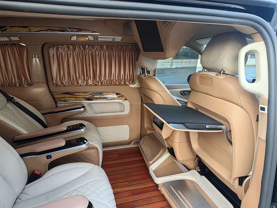 Mercedes-Benz V Class 2020 #13 Mercedes-Benz V Class 2020 car image #13