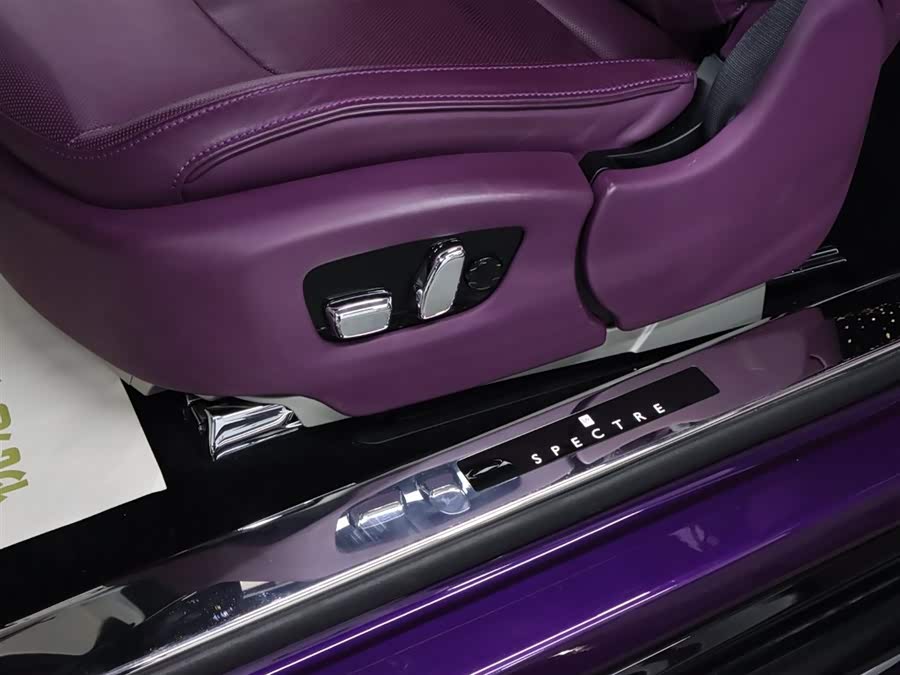 Rolls-Royce Spectre 2023 immagine di auto #13