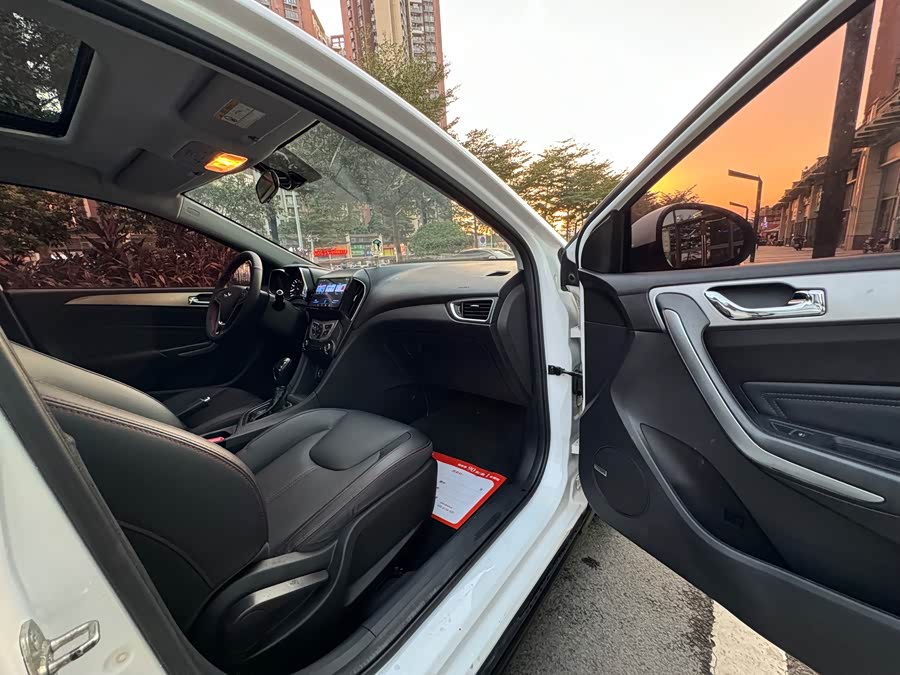 奇瑞 艾瑞泽5 2018 汽车图片 #13