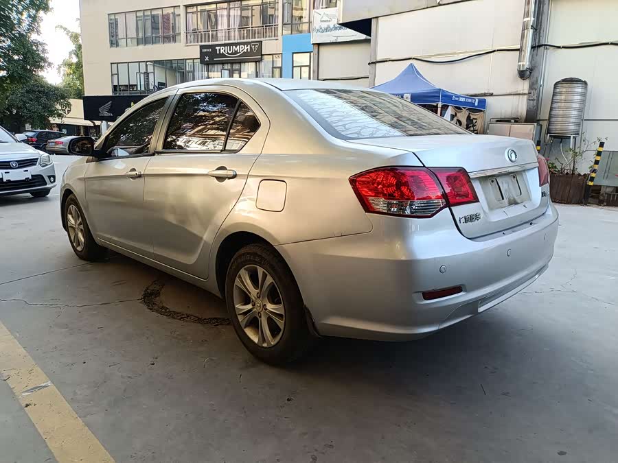 Great Wall C30 2012 car image #13