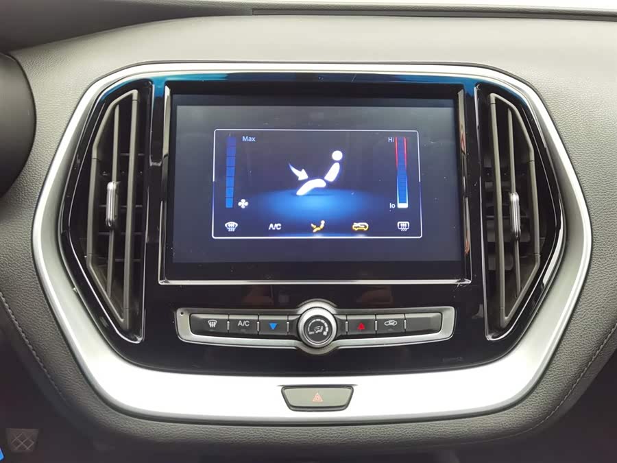 Jetour X70 2019 car image #13