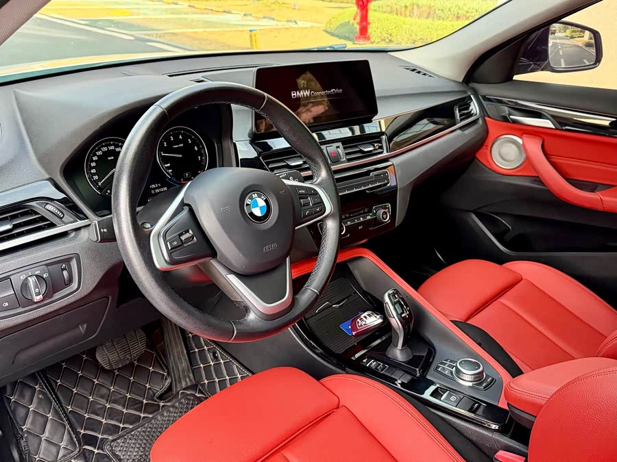 BMW X2 2020 car image #13