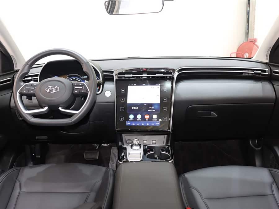 Hyundai Tucson 2024 car image #13