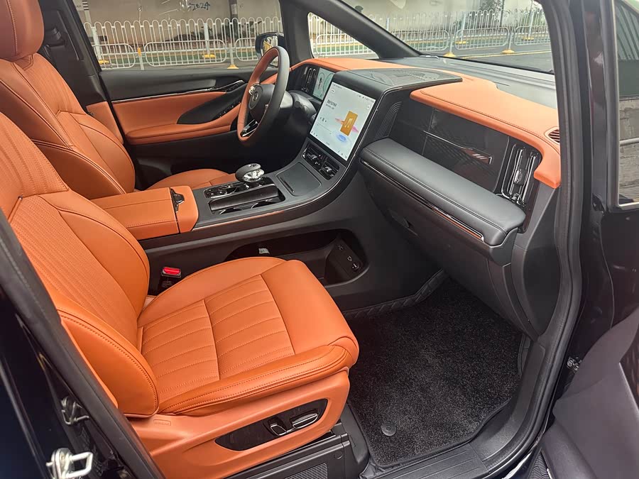 GAC Trumpchi E9 2025 imagem de carro #13