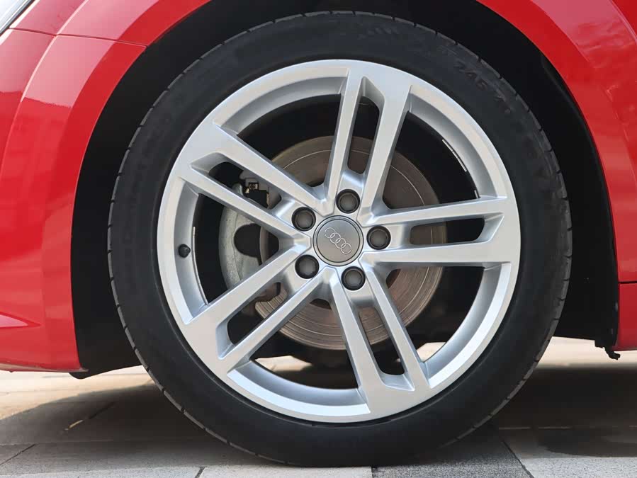 Audi TT 2017 car image #13