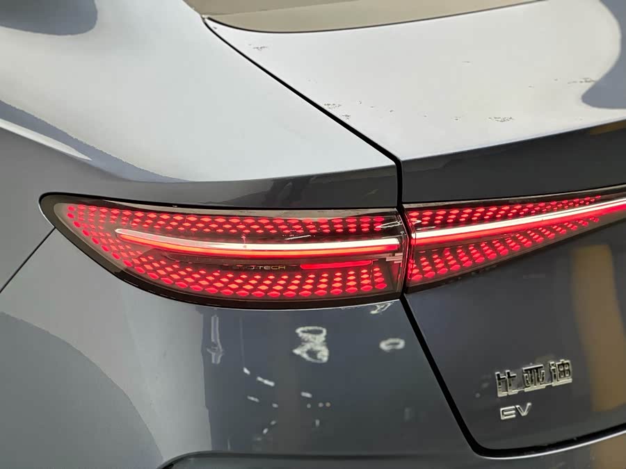 BYD Seal 2023 #13 BYD Seal 2023 car image #13