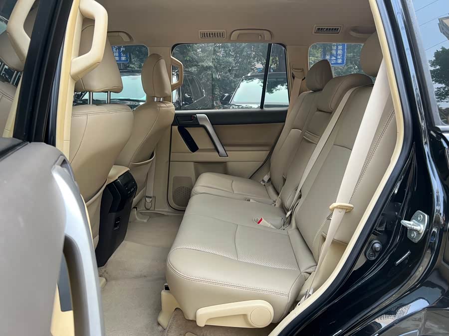 Toyota Land Cruiser Prado 2016 car image #13
