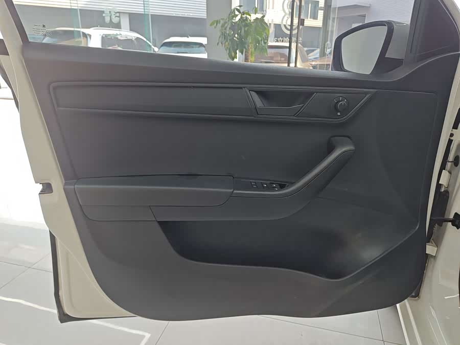 Skoda Fabia 2016 صورة سيارة #13