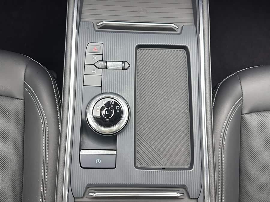 Ford Mondeo 2025 #13 Ford Mondeo 2025 car image #13