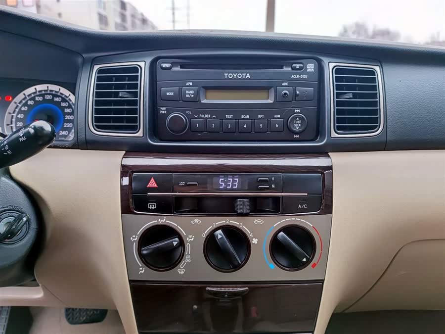 Toyota Corolla (Classic) 2014 car image #13