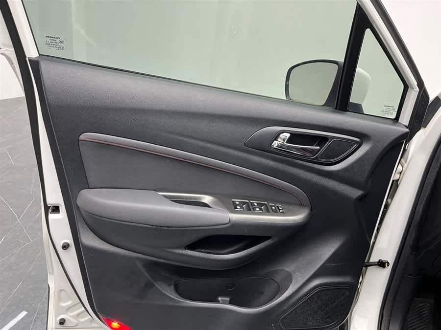 长安 长安CS15 2018 汽车图片 #13