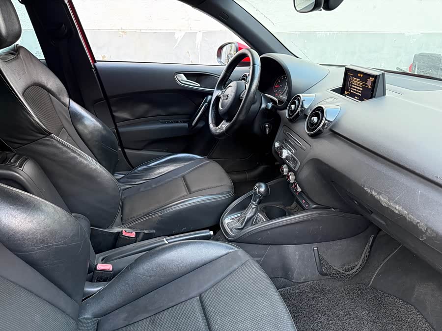 Audi A1 2017 car image #13