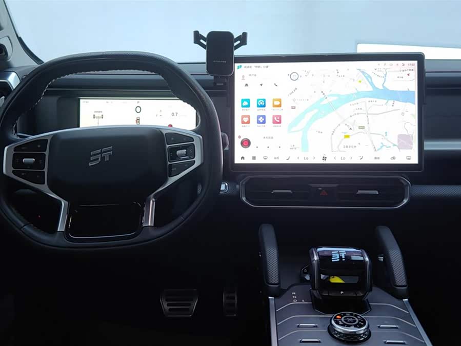 Jetour Traveller 2024 car image #13