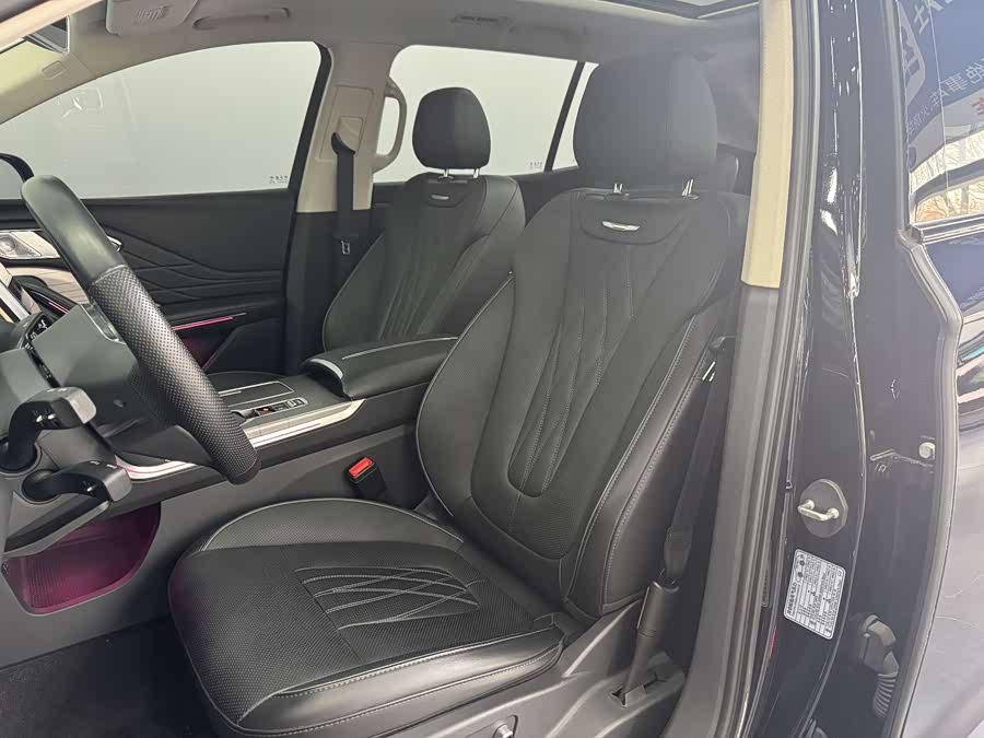 HongQi HS7 2024 car image #13