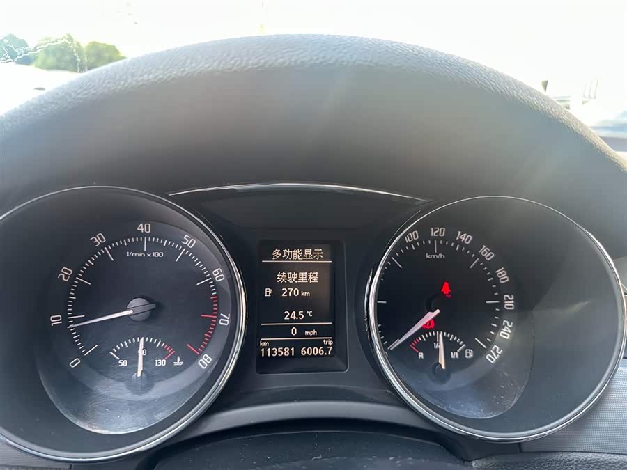 Skoda Superb 2011 imagen de coche #13