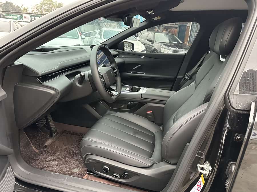 Deepal L07 2025 car image #13