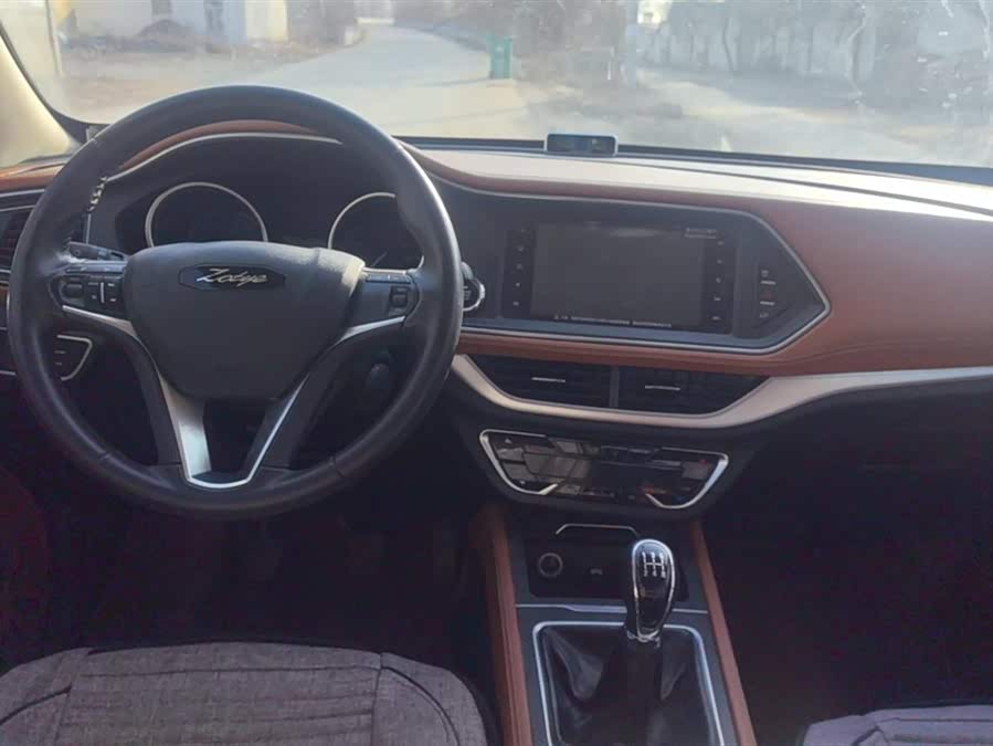 Zotye T300 2018 image de voiture #13