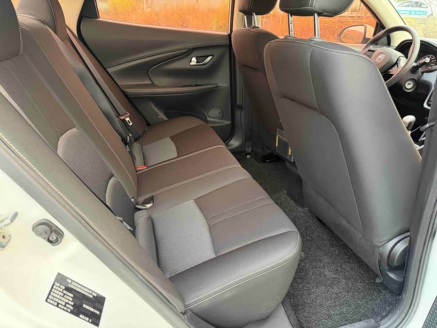 Changan Alsvin 2019 car image #13