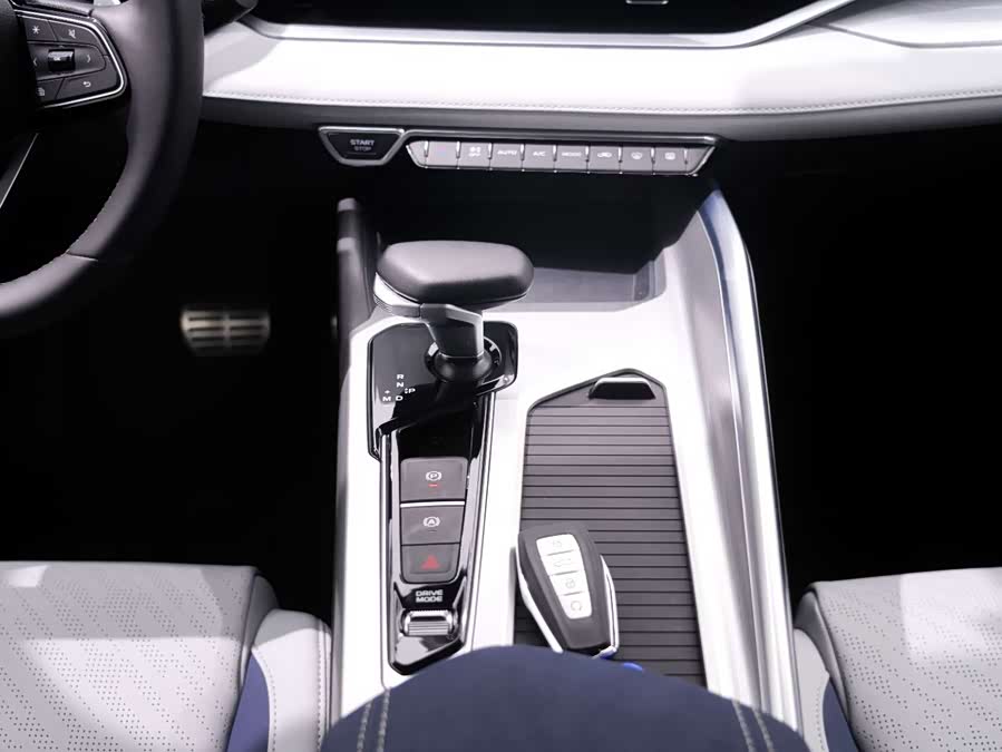 GEELY Preface 2024 #13 GEELY Preface 2024 car image #13