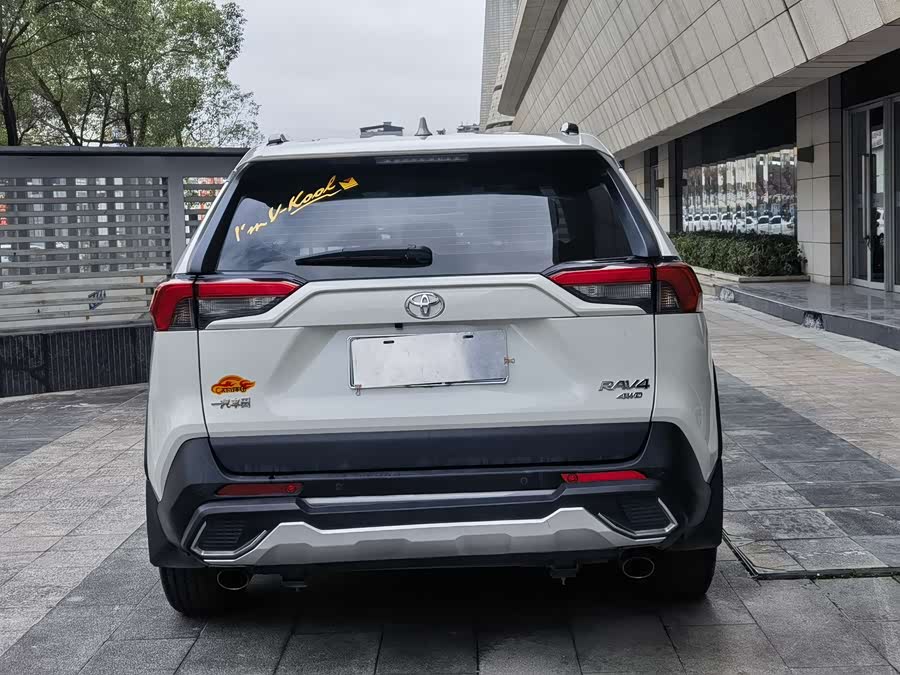Toyota 2019 car image #13