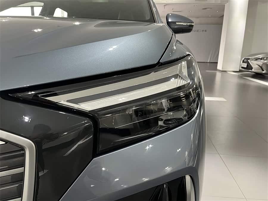 Audi Q4 e-tron 2024 image de voiture #13