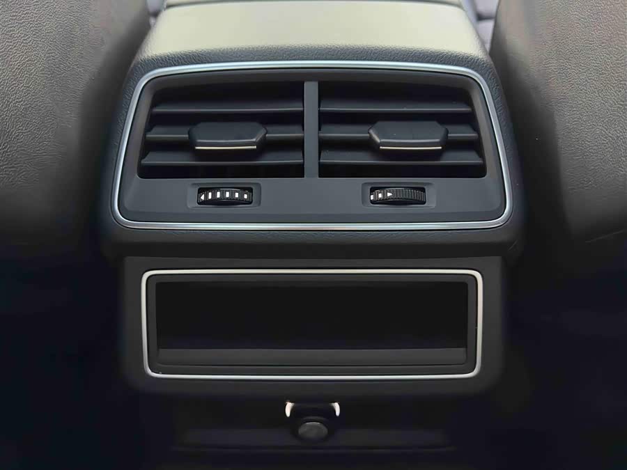 Audi A6 (Imported) 2020 #13 Audi A6 (Imported) 2020 изображение автомобиля #13