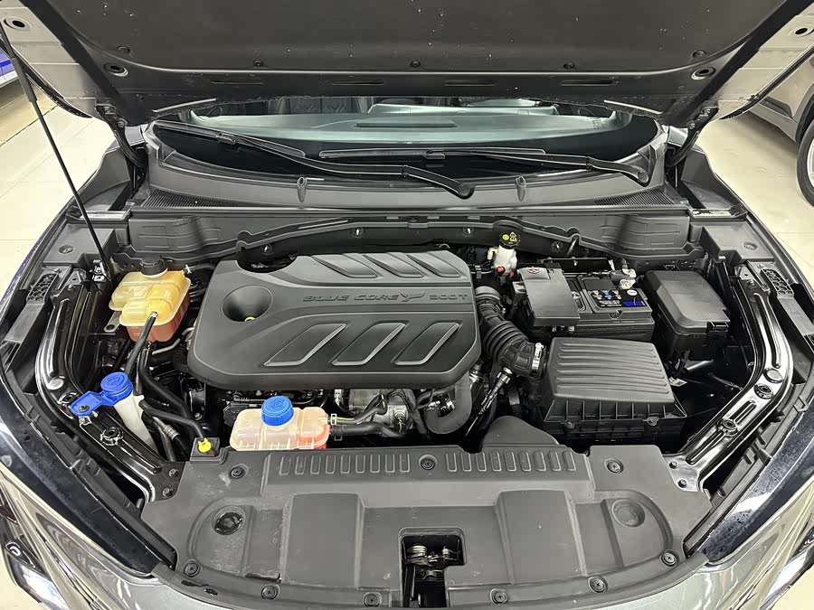 Changan UNI-T 2022 car image #13