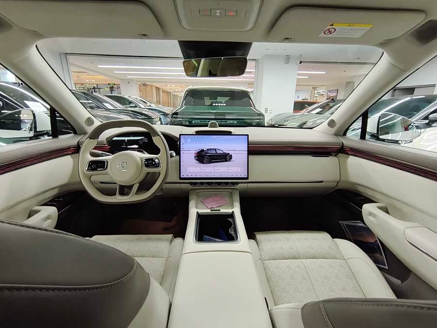 Zeekr 7X 2024 car image #13