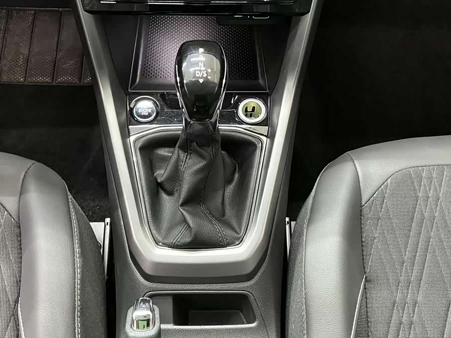 Volkswagen T-Cross 2021 car image #13