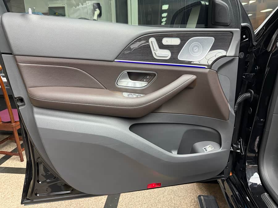 Mercedes-Benz GLE Class 2020 car image #13