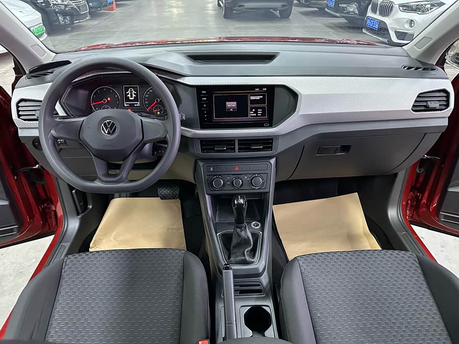 Volkswagen Tacqua 2021 car image #13