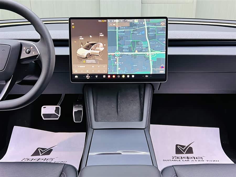 Tesla Model 3 2024 car image #13