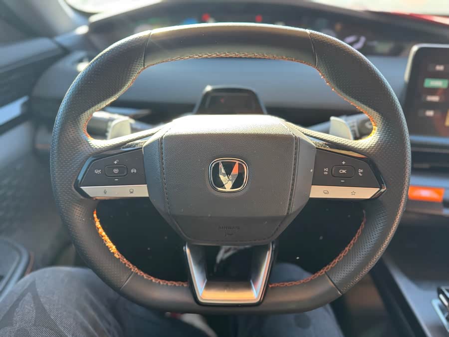 Changan UNI-V 2022 #13 Changan UNI-V 2022 car image #13