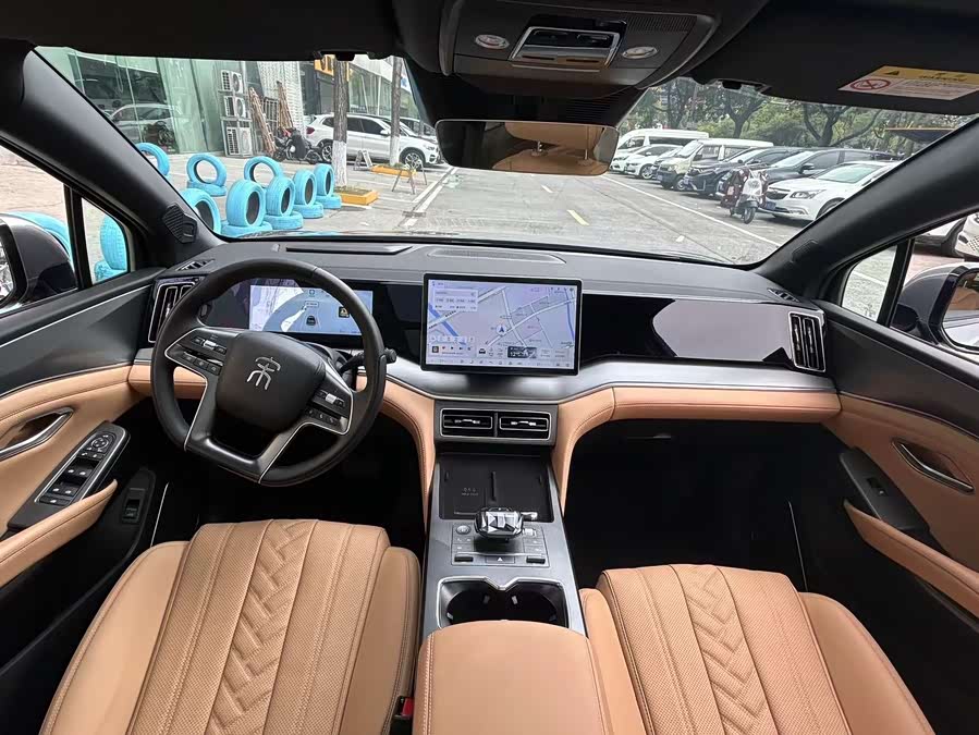BYD SongL DM-i 2025 car image #13