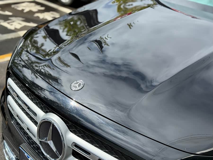 Mercedes-Benz GLB Class 2025 car image #13